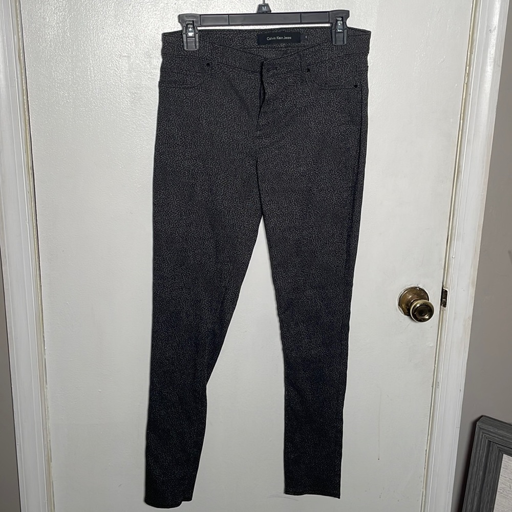 Calvin Klein jeans. Thin material skinny leg